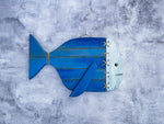 Carica l&#39;immagine nel visualizzatore di Gallery, Pesce artigianale da parete &quot;Dory&quot; - 36x24cm
